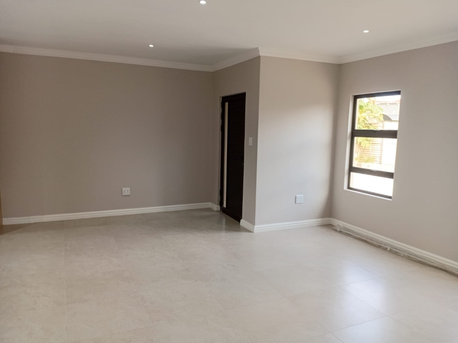 To Let 2 Bedroom Property for Rent in Cambridge West Eastern Cape